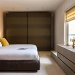Luxury W/ Side Seaviews And Pool, Location Sliema