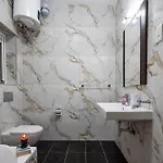 Appartement Luxury W/ Side Seaviews And Pool, Location Sliema