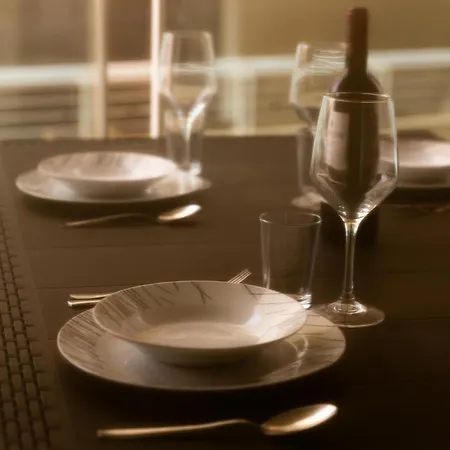 Luxury W/ Side Seaviews And Pool, Location *