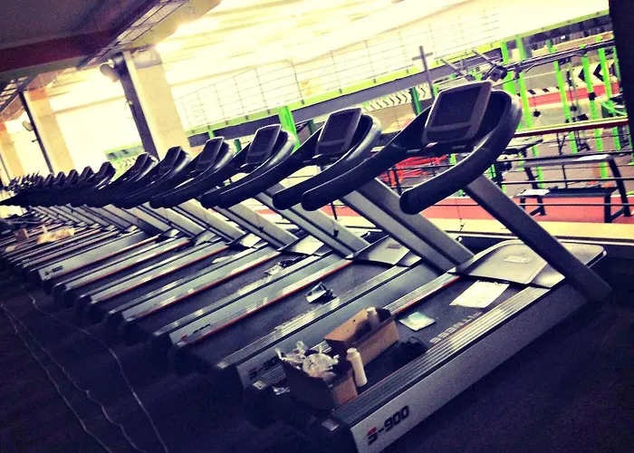 Luxury W/ Side Seaviews And Pool, Location * 슬리에마